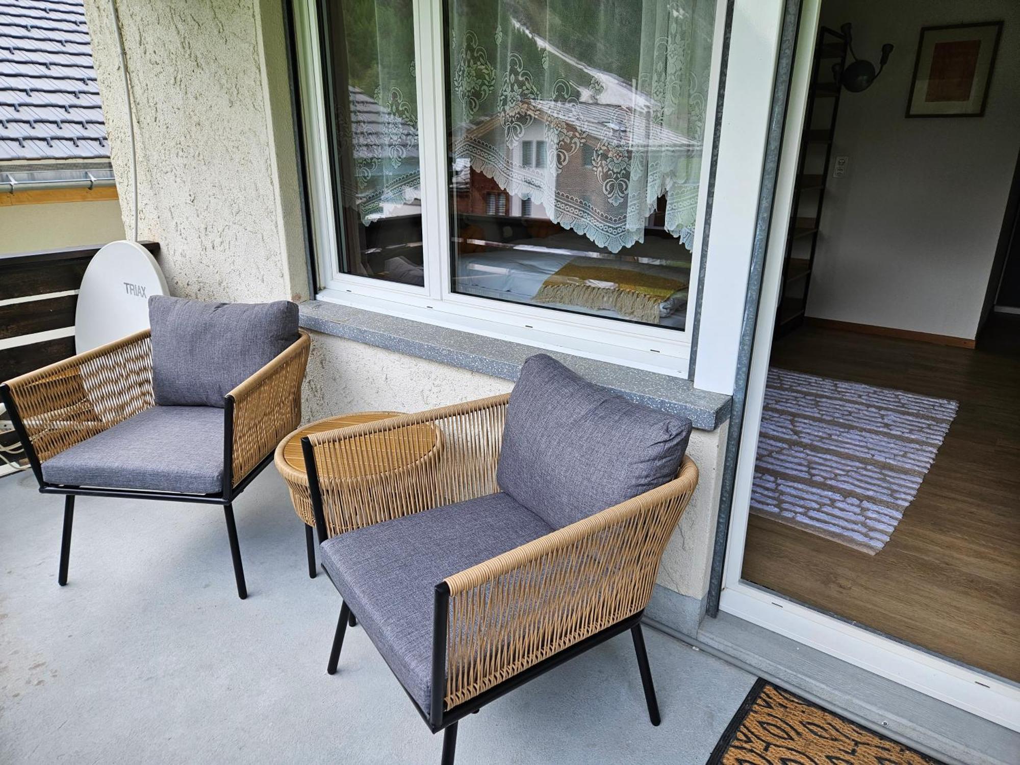 Apartment Klein Matterhorn - Haus Miranda Täsch Extérieur photo