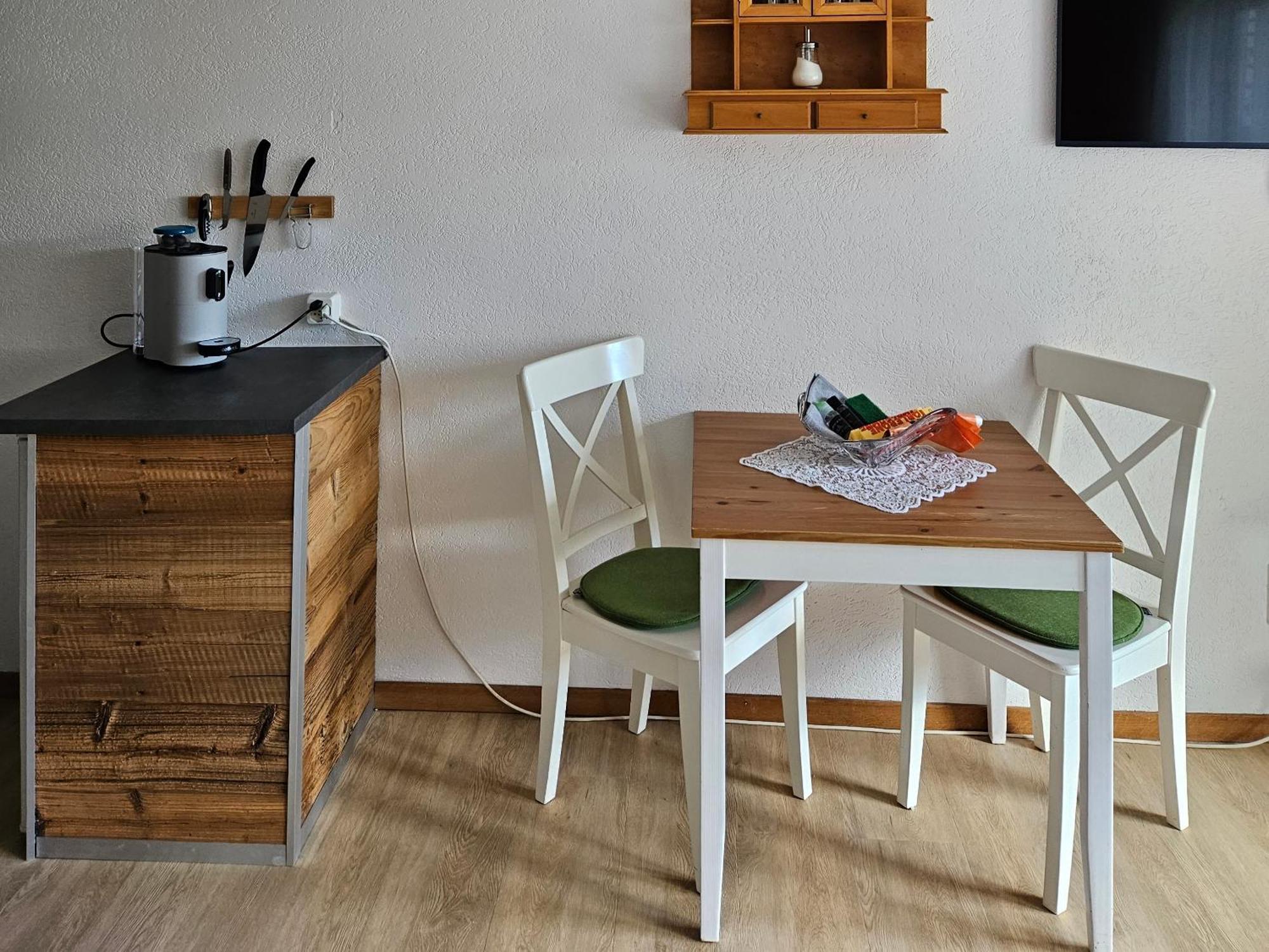 Apartment Klein Matterhorn - Haus Miranda Täsch Extérieur photo